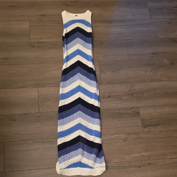 YFB Dresses & Skirts - YFB Striped Knit Maxi Dress in Blue and White